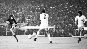 1973-04-25 Real Madrid - Ajax 0-1 Europa Cup 1. Gerrie Muhren.